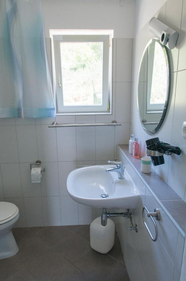 Milica Garden Apartman Prvic Sepurine Kültér fotó