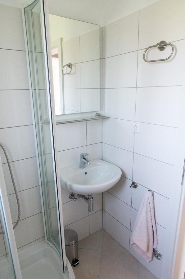 Milica Garden Apartman Prvic Sepurine Kültér fotó