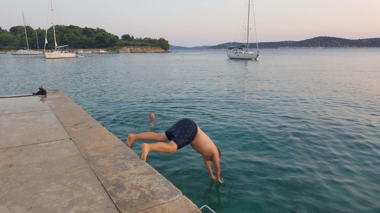 Milica Garden Apartman Prvic Sepurine Kültér fotó