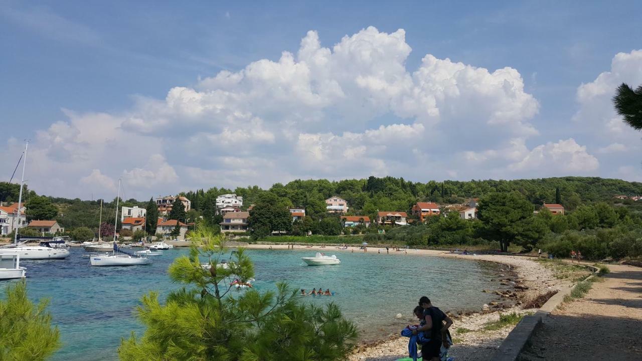 Milica Garden Apartman Prvic Sepurine Kültér fotó