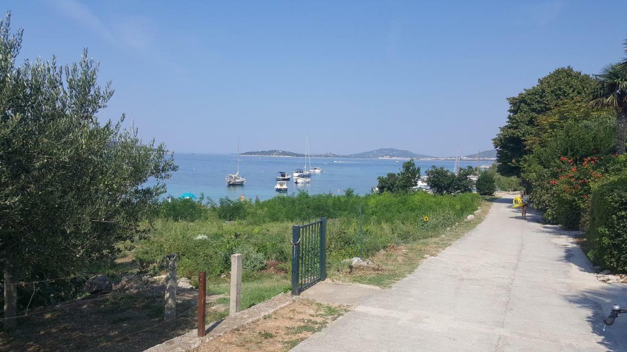 Milica Garden Apartman Prvic Sepurine Kültér fotó
